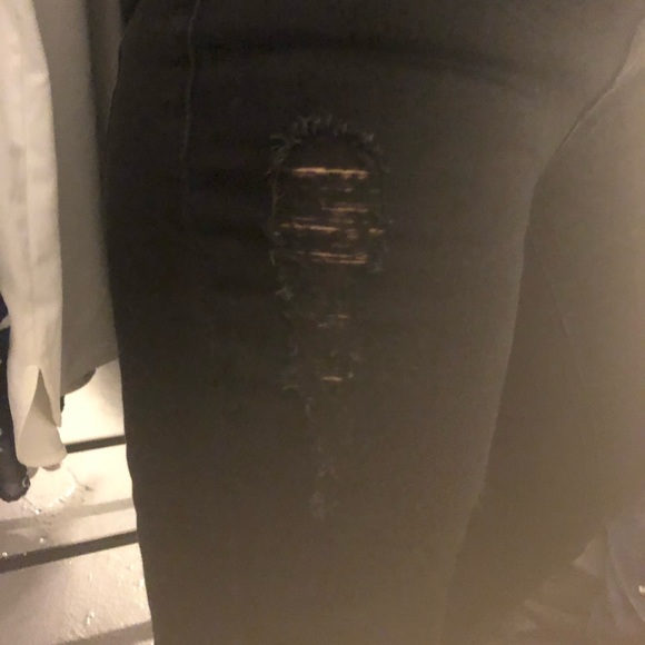 Maternity A pea in the pod Jeans🤰🏻 - Picture 2 of 7